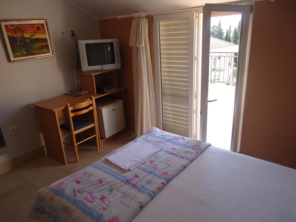 Hotel Kangaroo Budva Exterior photo