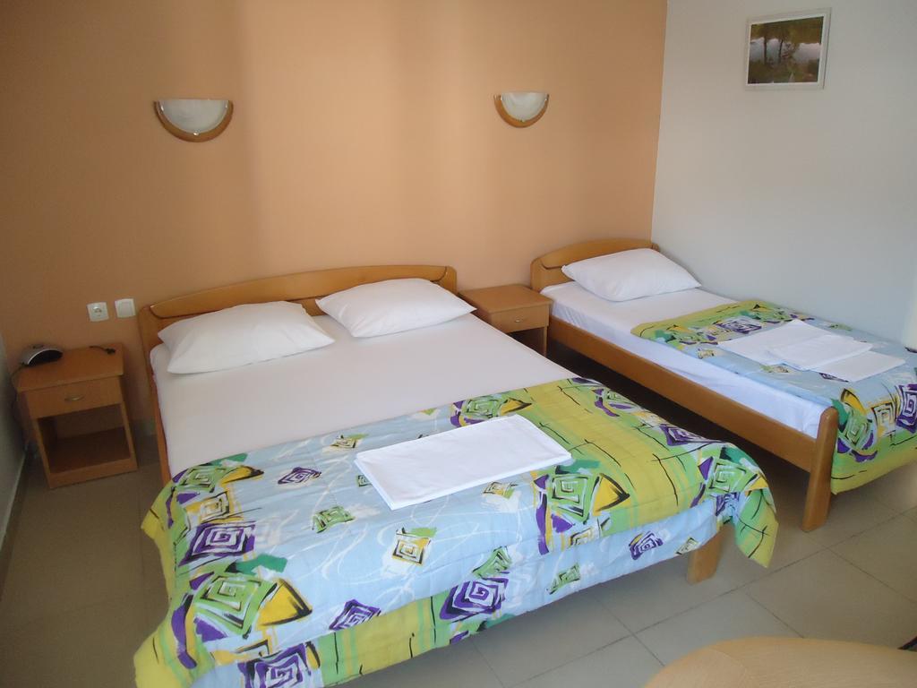 Hotel Kangaroo Budva Exterior photo