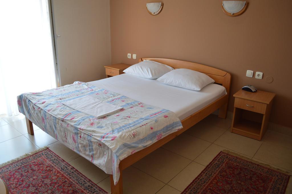 Hotel Kangaroo Budva Exterior photo